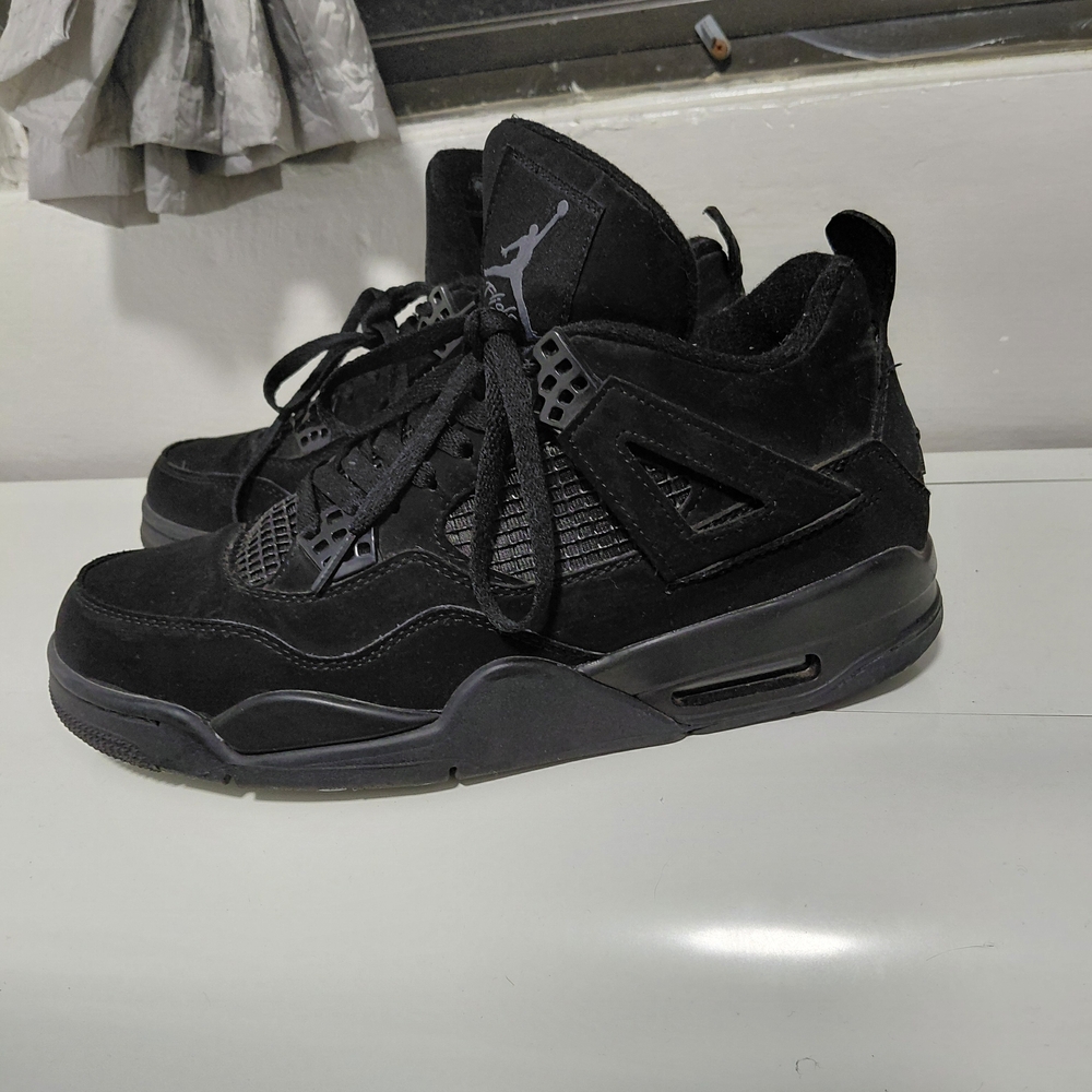 Fanwish Black Air Jordan Sneakers Not Original Fanwish Sneakers!!